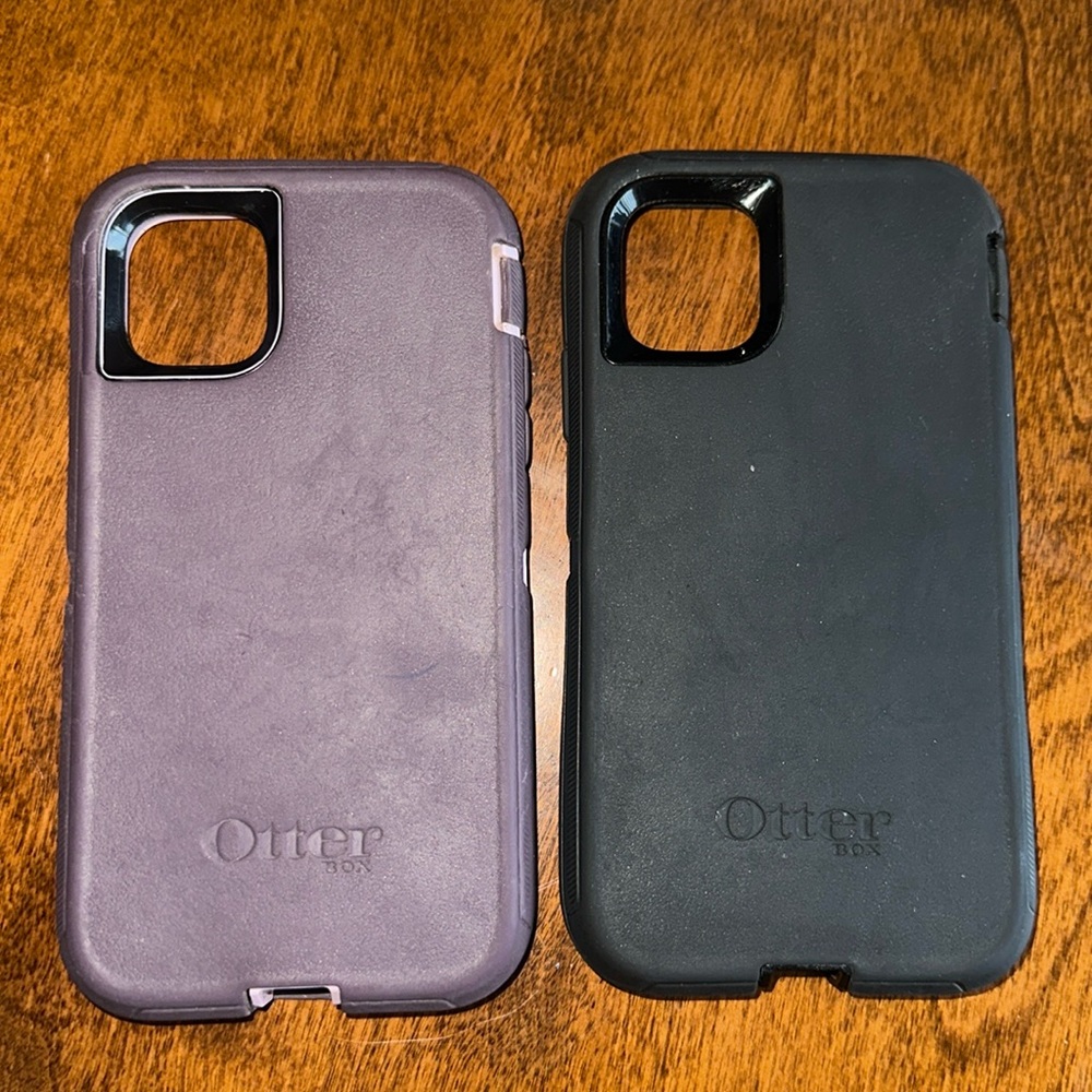 USED otterbox iphone 11 plus case